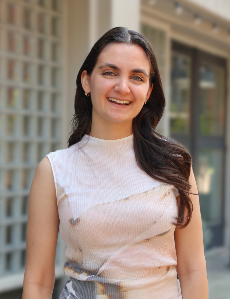 Irem Özel marketing medewerker
